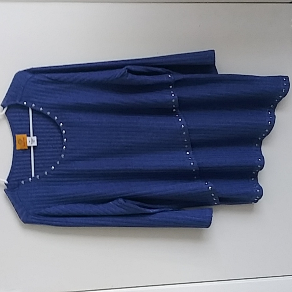 Woman's top Ruby Red XL Blue long sleeve